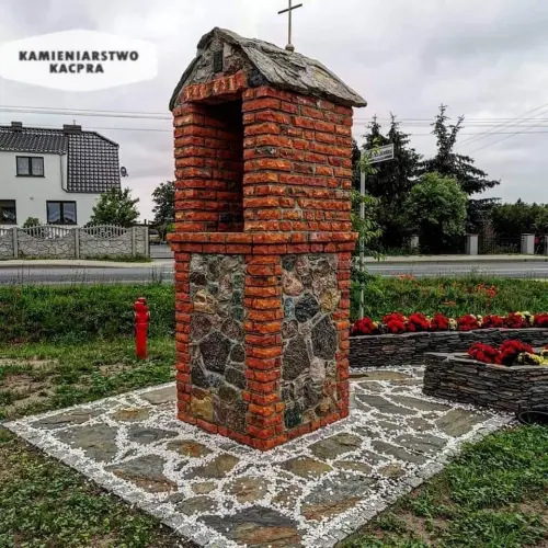 Kapliczka wykonana przez Kamieniarstwo Kacpra