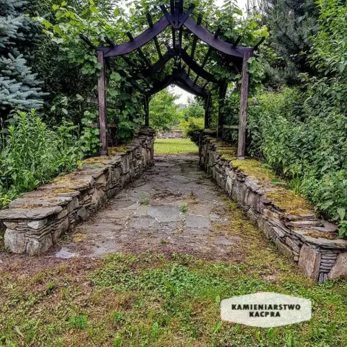 Aranżacja ogrodowa wykonana przez Kamieniarstwo Kacpra