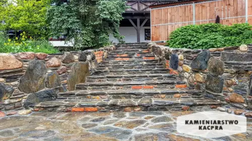 Schody wykonane przez Kamieniarstwo Kacpra